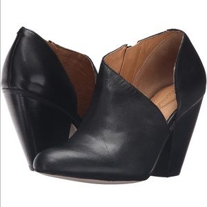 Corso Cosmo Yonkers Bootie, sz 10 black leather